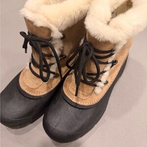 Sorel Black and Tan Winter Boots